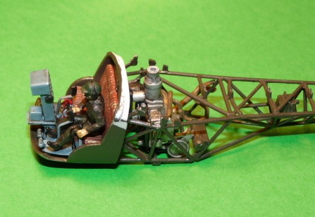 Samozrejme - to že nesedí bublina kokpitu som zistil až po nafarbení...