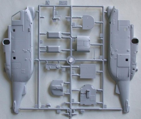 Zaujímavá je hlavne stena za pilotmi, s tými decentnými dverami :)