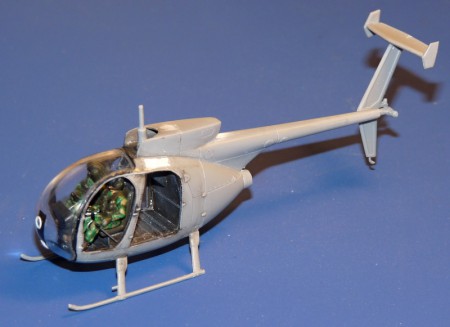 Kopilot má na kolenách rozloženú mapu :)