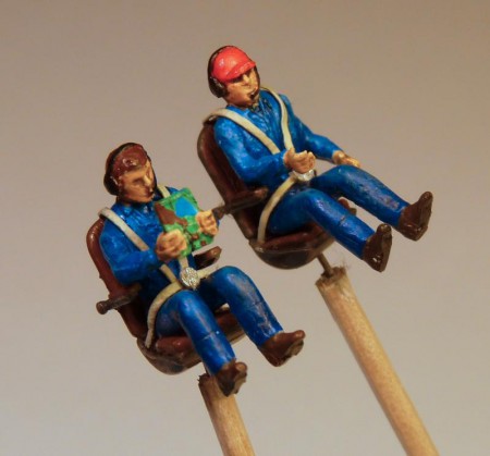 Pilot a navigátor - Možno ich aj bude v kabíne vidieť...