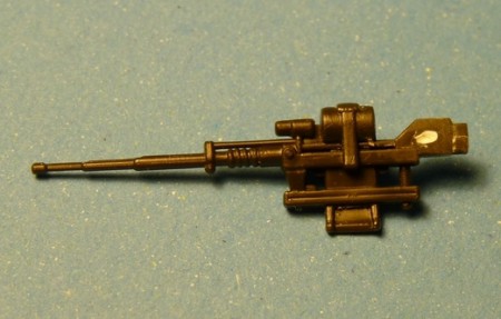 Vytmelené prepadliny na 20 mm kanónoch...