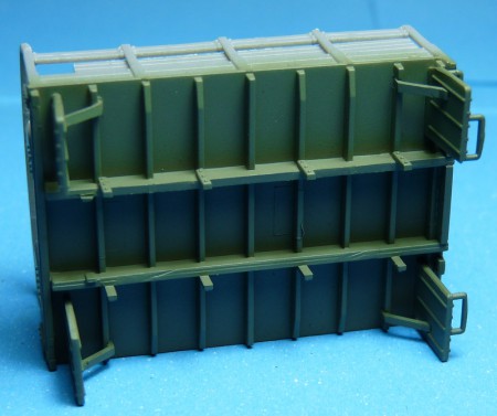 Rebrovanie spodku korby sa dolepuje zvlášť :)